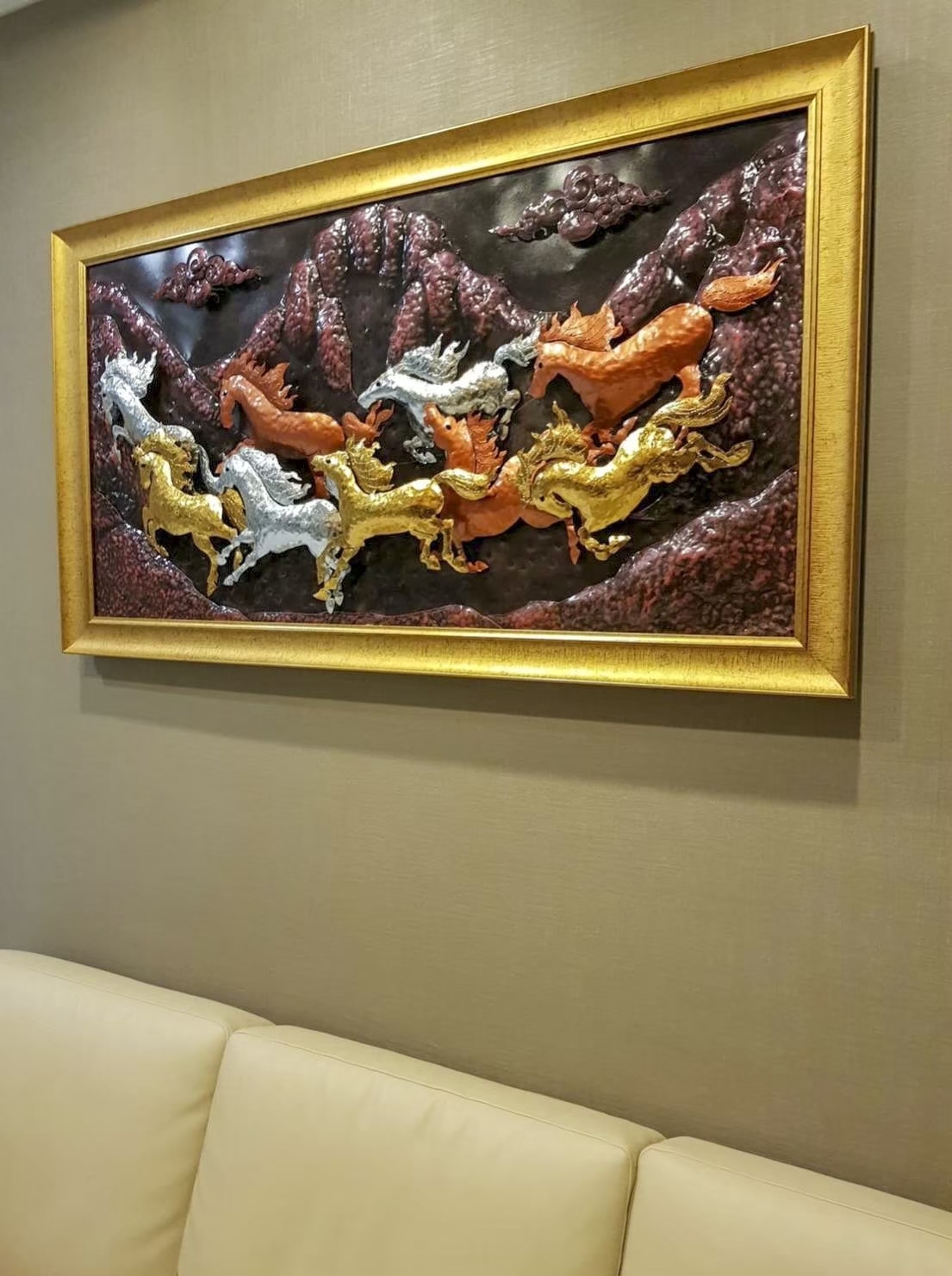 ของตกแต่งบ้าน อินทรักษ์ กรอบรูป 9 อาชา สามกษัตริย์ อินทรักษ์ ขนาด 72X132X6 ซม. แฮนด์เมด